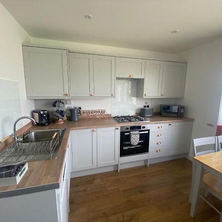 Beau - Brambles Chine, Colwell Bay - 5 Star Wifi - Short Walk To The Hut And Beach - 1 Night Stays Available - Ferry Offers 淡水 外观 照片
